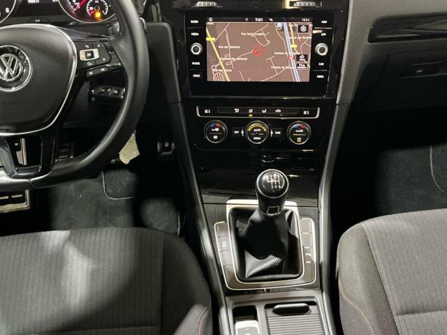 Volkswagen Golf image 6