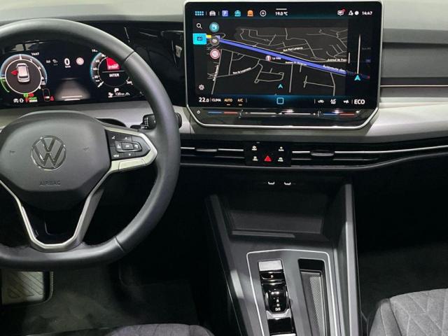 Volkswagen Golf image 4