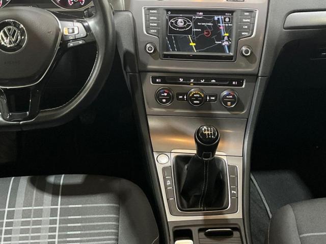 Volkswagen Golf image 5