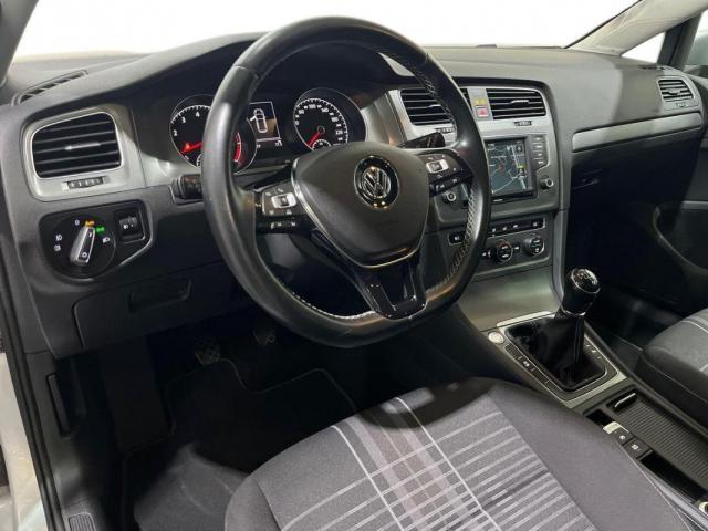 Volkswagen Golf image 2
