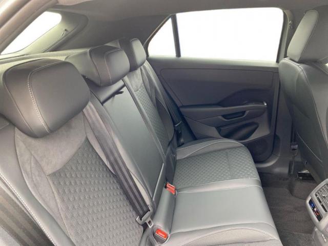 Volkswagen T-Roc image 6