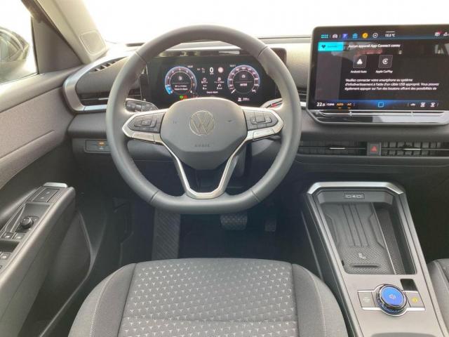 Volkswagen T-Roc image 1