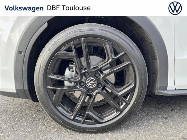 Volkswagen T-Roc image 2