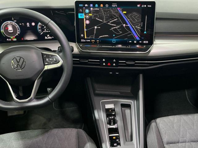 Volkswagen Golf image 7