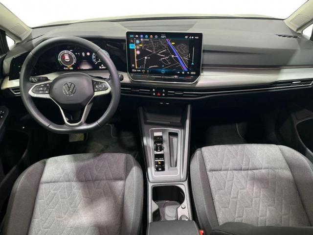 Volkswagen Golf image 1