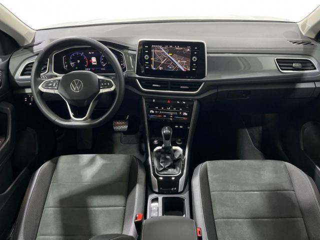 Volkswagen T-Roc image 6