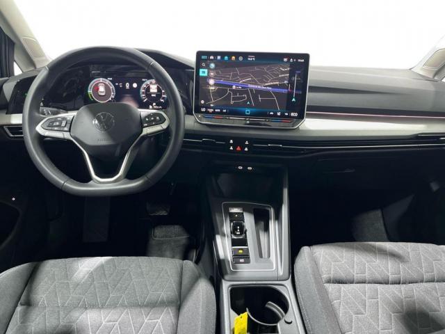 Volkswagen Golf image 3