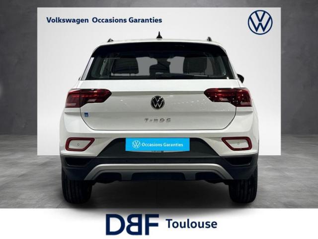 Volkswagen T-Roc image 2