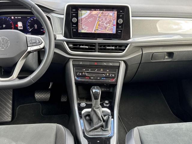 Volkswagen T-Roc image 9