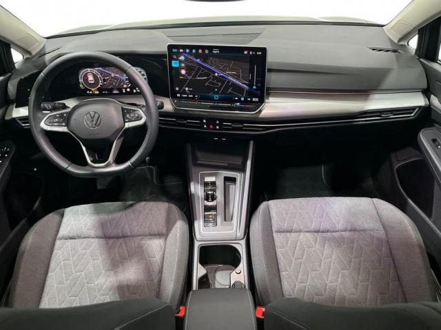 Volkswagen Golf image 4