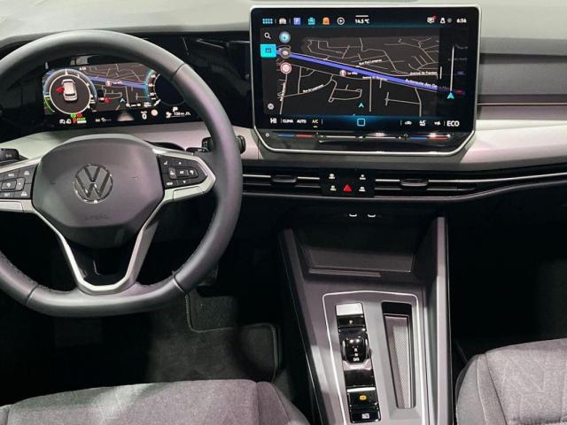 Volkswagen Golf image 8