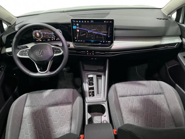 Volkswagen Golf image 4