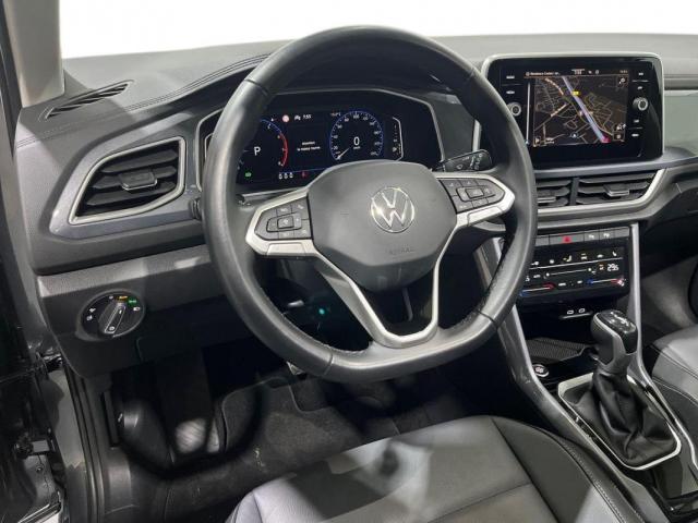Volkswagen T-Roc image 2