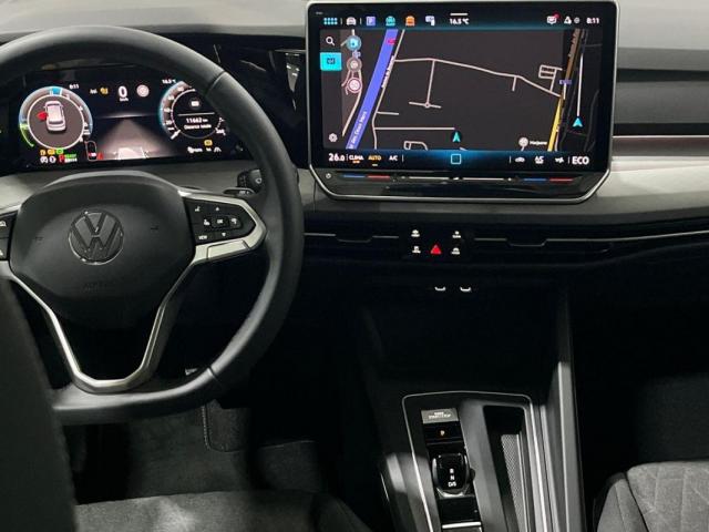 Volkswagen Golf image 7