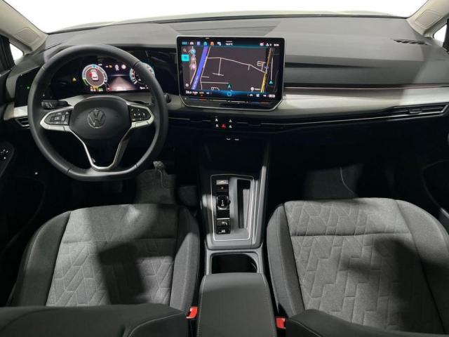 Volkswagen Golf image 1
