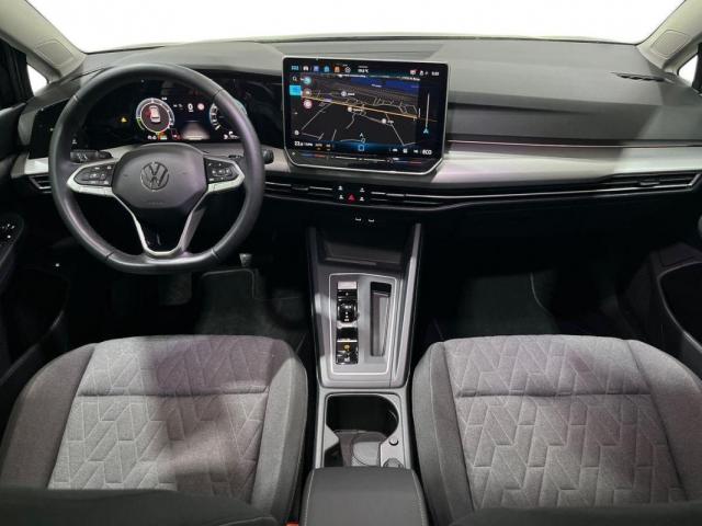 Volkswagen Golf image 9