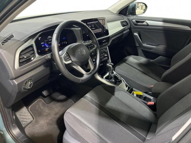 Volkswagen T-Roc image 3