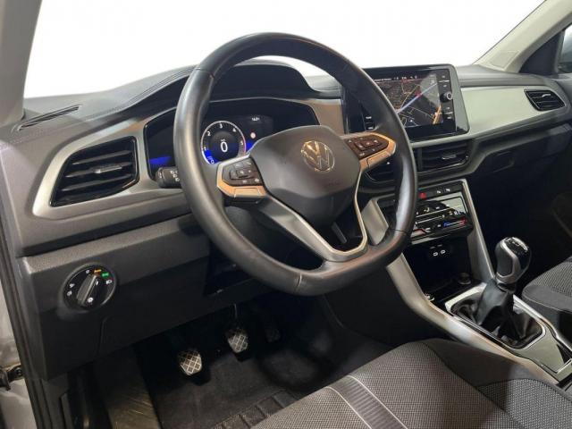 Volkswagen T-Roc image 6
