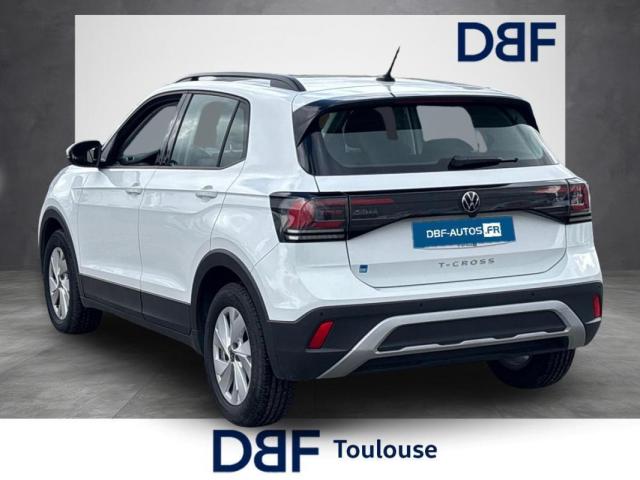 Volkswagen T-Cross image 2