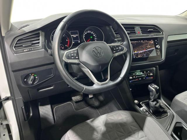 Volkswagen Tiguan image 8