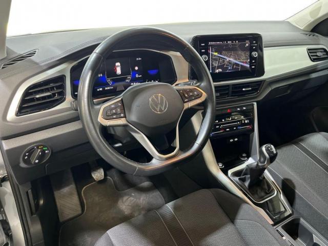 Volkswagen T-Roc image 7