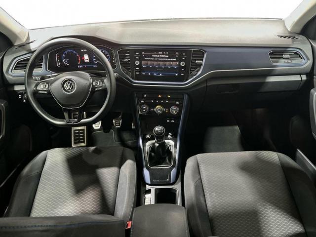 Volkswagen T-Roc image 3