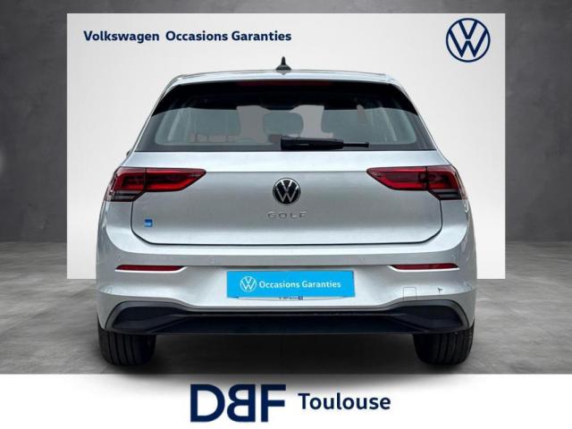 Volkswagen Golf image 8