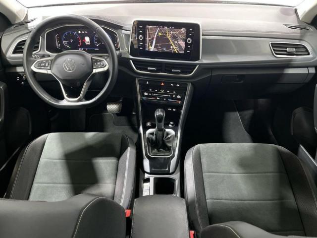 Volkswagen T-Roc image 6