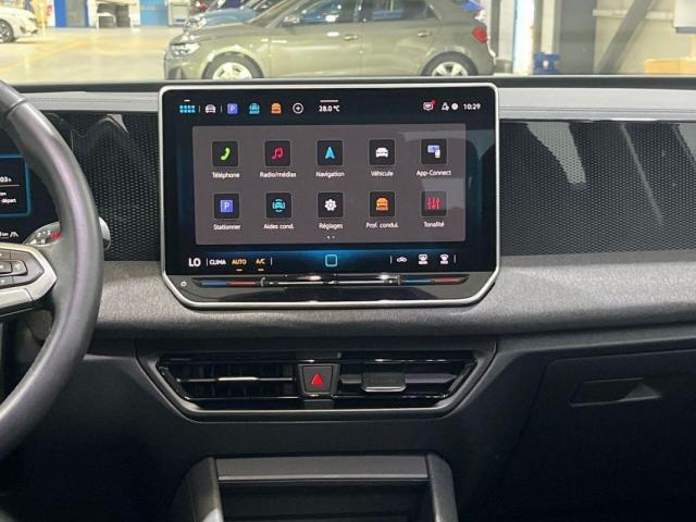 Volkswagen Tiguan image 4