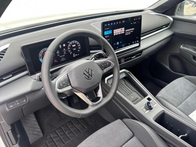 Volkswagen T-Roc image 9