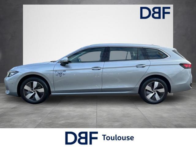 Volkswagen Passat image 4