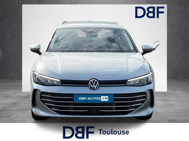 Volkswagen Passat image 5