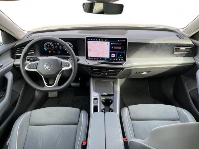 Volkswagen Passat image 3