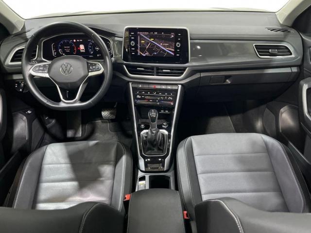 Volkswagen T-Roc image 9