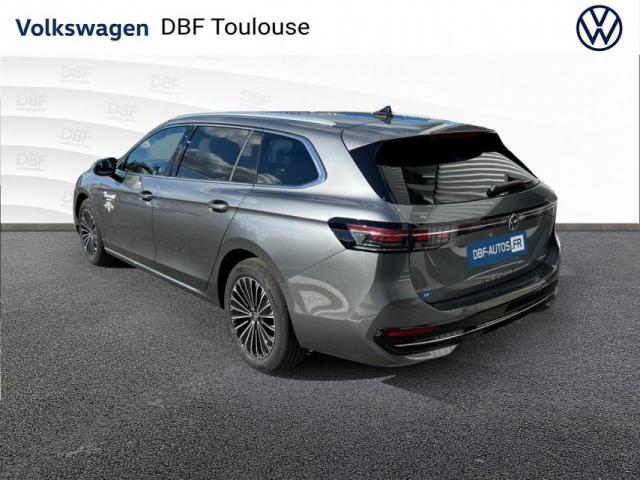 Volkswagen Passat image 1