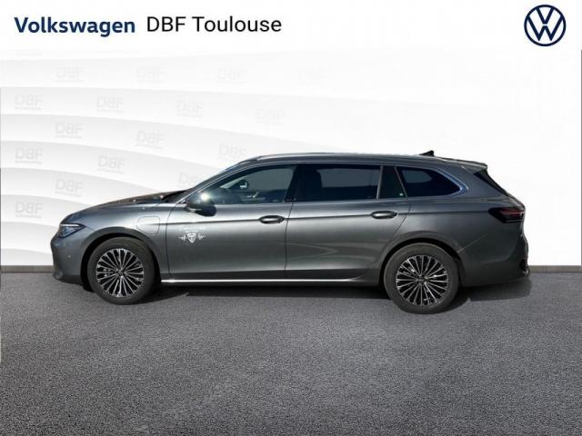 Volkswagen Passat image 6