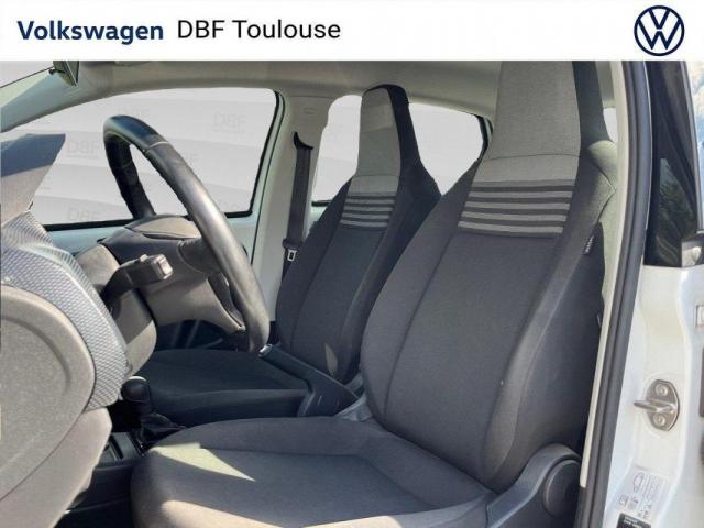 Volkswagen E-Up! image 8