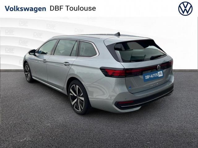 Volkswagen Passat image 3