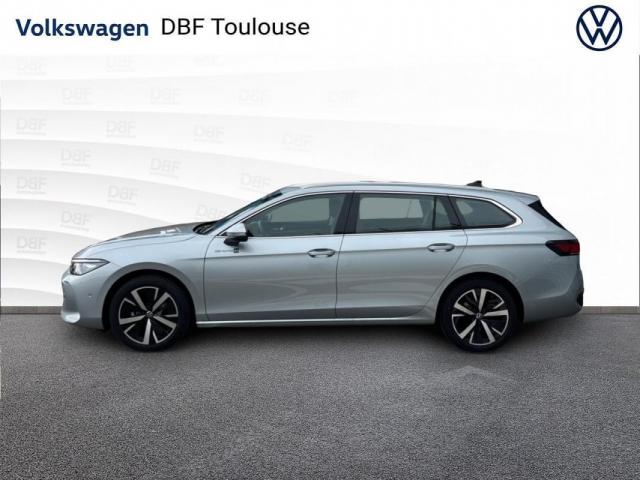 Volkswagen Passat image 8