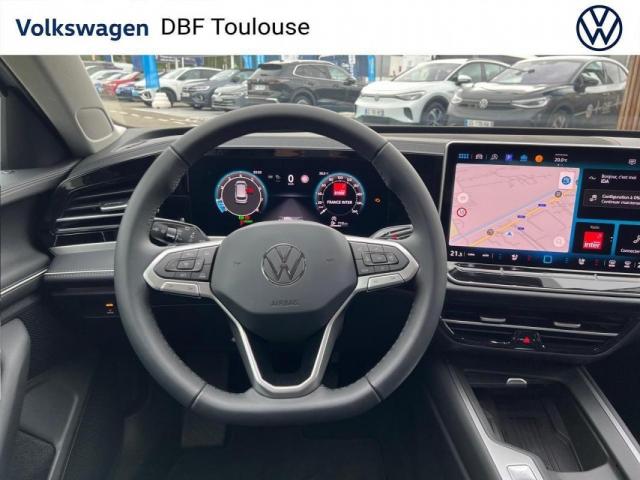 Volkswagen Passat image 6