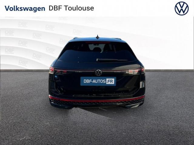 Volkswagen Passat image 7