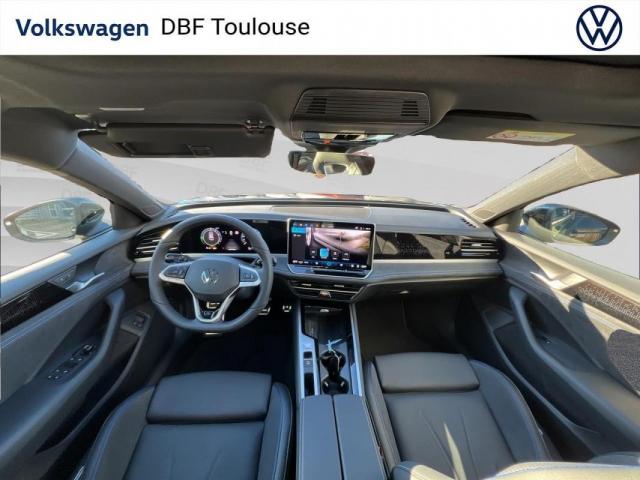 Volkswagen Passat image 3
