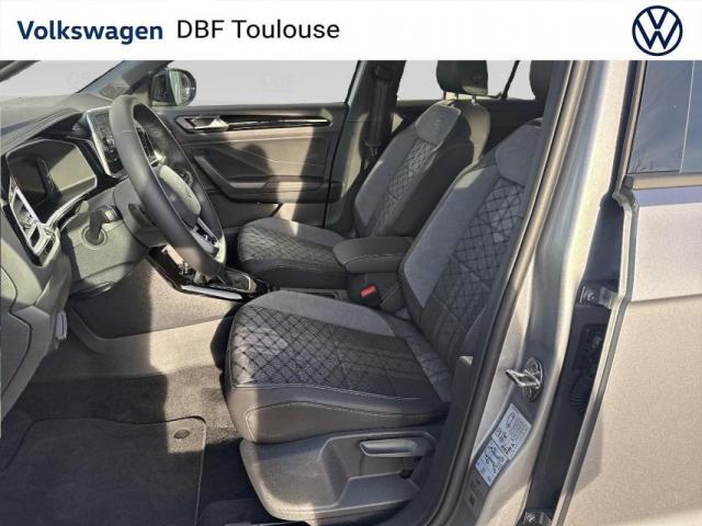 Volkswagen T-Roc image 2