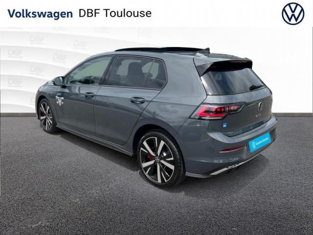 Volkswagen Golf image 8