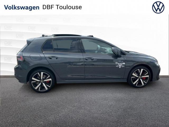 Volkswagen Golf image 9