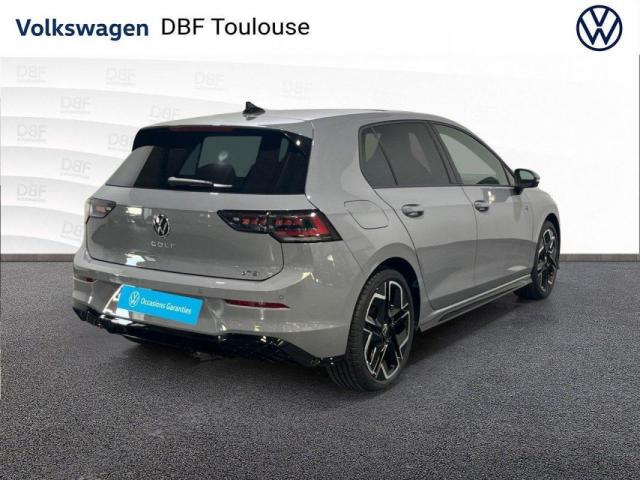 Volkswagen Golf image 9