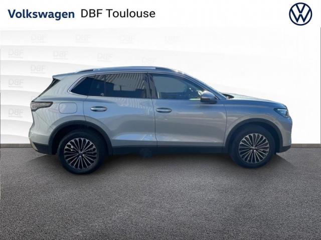 Volkswagen Tiguan image 8