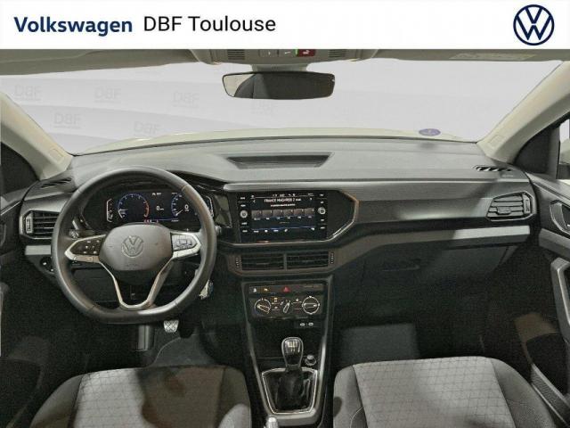 Volkswagen T-Cross image 3