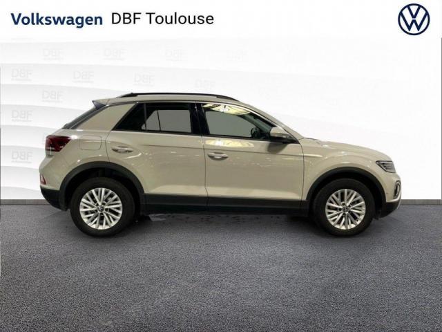 Volkswagen T-Roc image 6