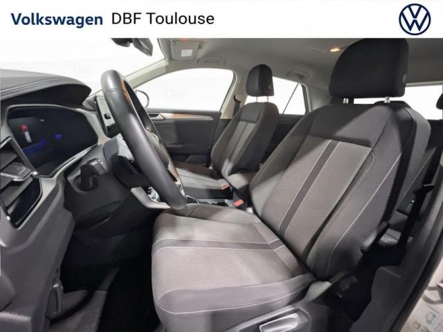 Volkswagen T-Roc image 8